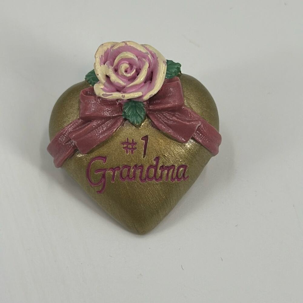 Vintage 1 grandma gold heart pin